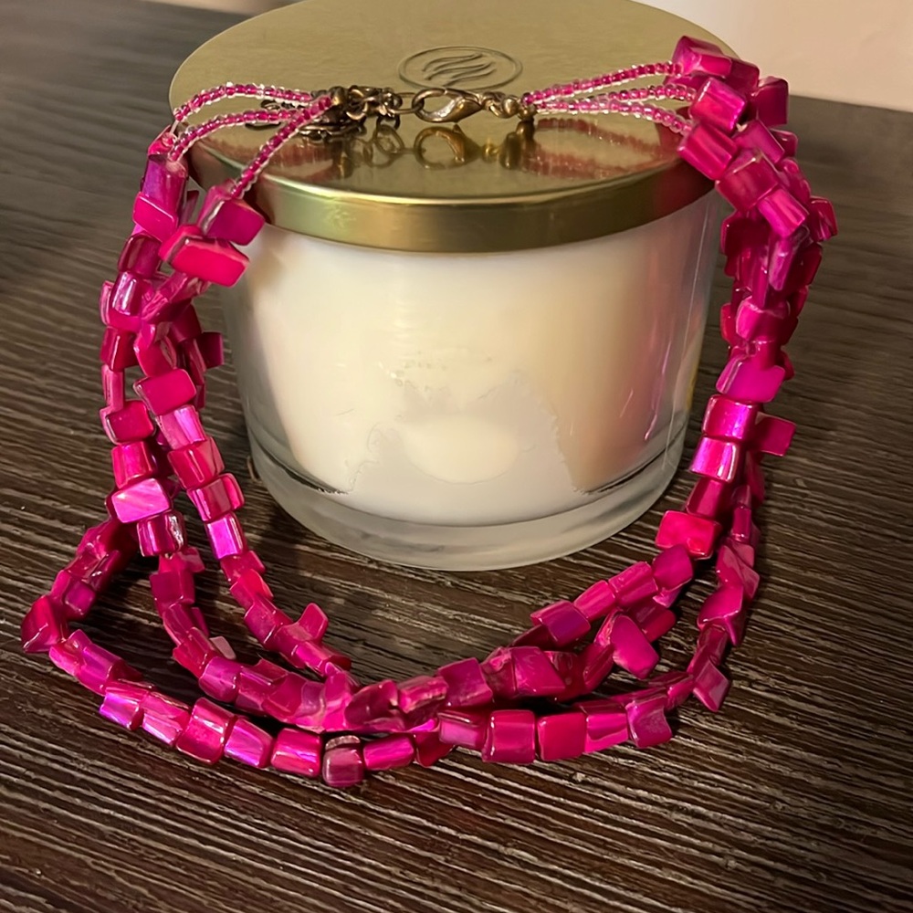 Pink bead necklace